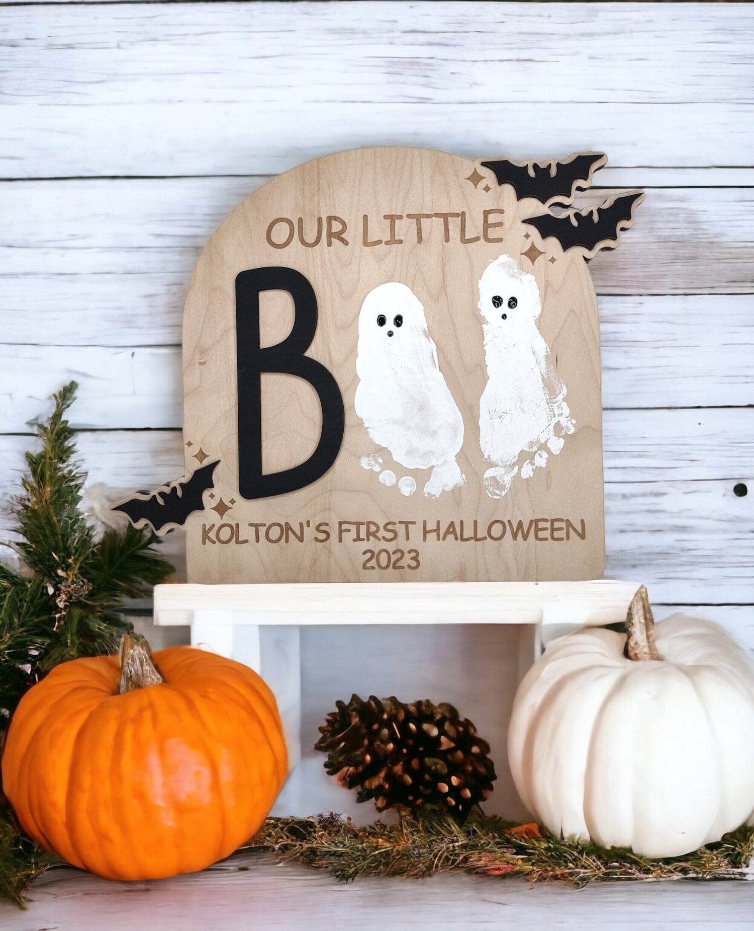 DIY Halloween Footprint Sign