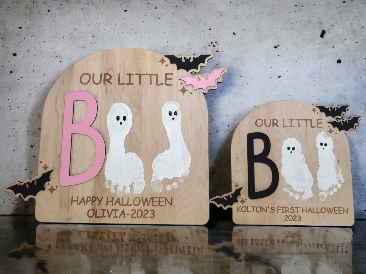 DIY Halloween Footprint Sign